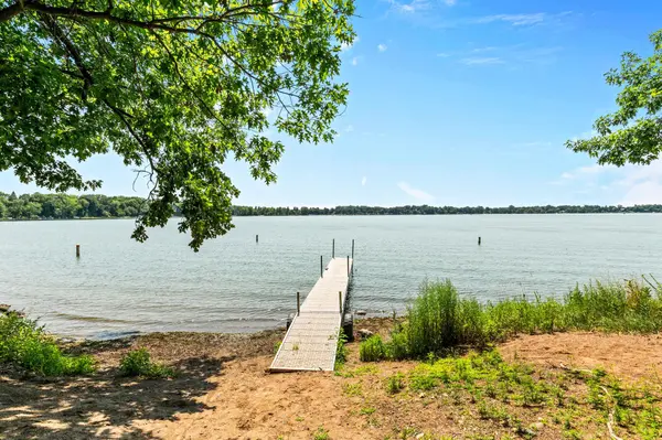 10968 Kirby BLVD, Chisago City, MN 55013