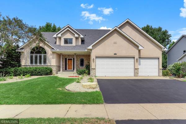 6911 Cambridge RD, Shakopee, MN 55379