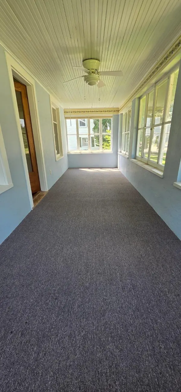 111 W Cabot ST, Le Roy, MN 55951