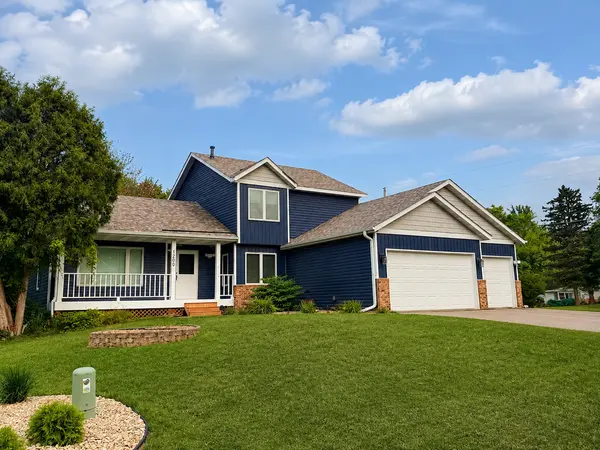 1200 Earle WAY, Burnsville, MN 55306