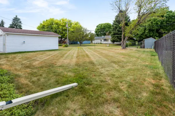 1805 17th ST S, Fargo, ND 58103