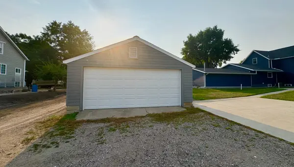 204 Elm ST NW, Sleepy Eye, MN 56085
