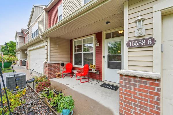 15588 Emerald DR N #6, Hugo, MN 55038