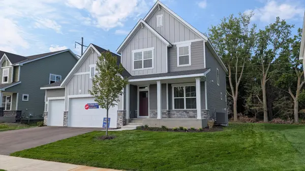 10577 Minnesota LN N, Maple Grove, MN 55369