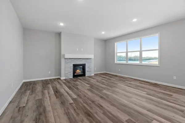 10880 165th AVE NW, Elk River, MN 55330