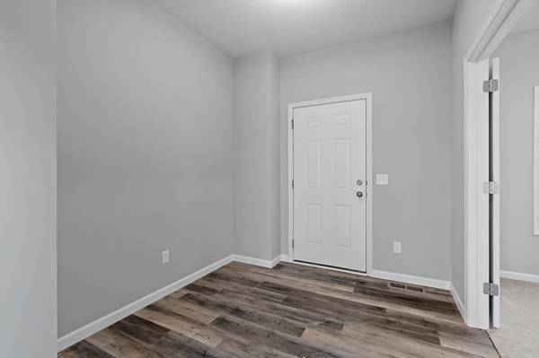 10880 165th AVE NW, Elk River, MN 55330