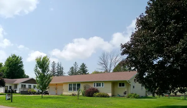 110 Robert ST, Ostrander, MN 55961