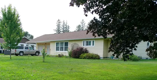 110 Robert ST, Ostrander, MN 55961