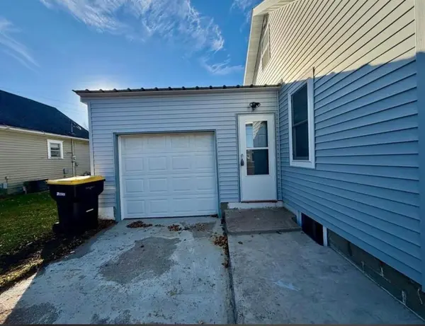 714 S Elm ST, Lamberton, MN 56152