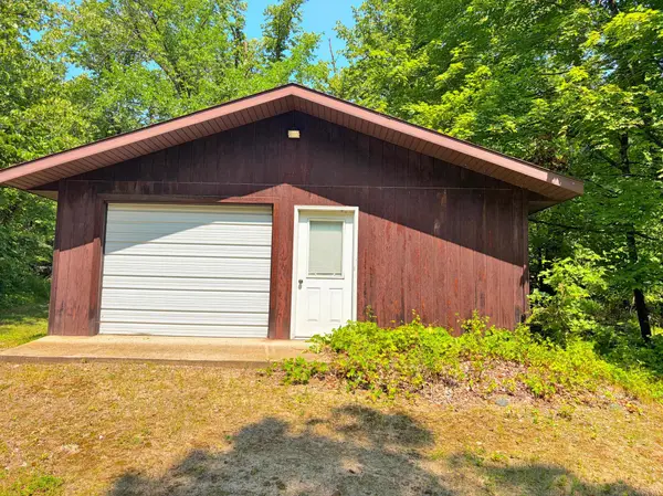 1058 Woodsmen CT NE, Alexandria, MN 56308