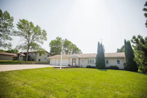 20717 464th AVE, Morris, MN 56267