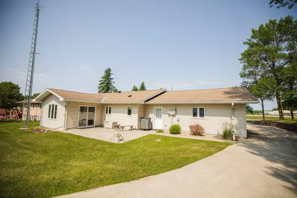 20717 464th AVE, Morris, MN 56267