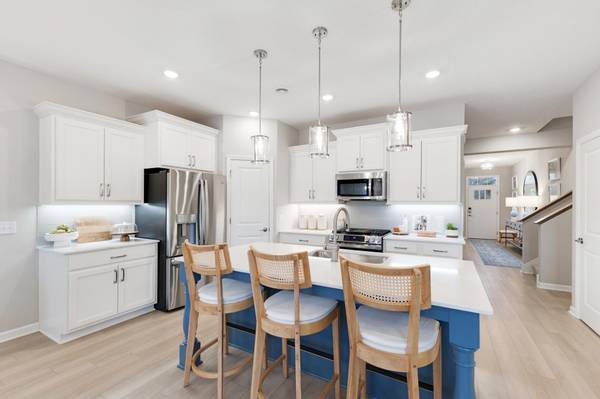 8013 Xyloid LN, Corcoran, MN 55340