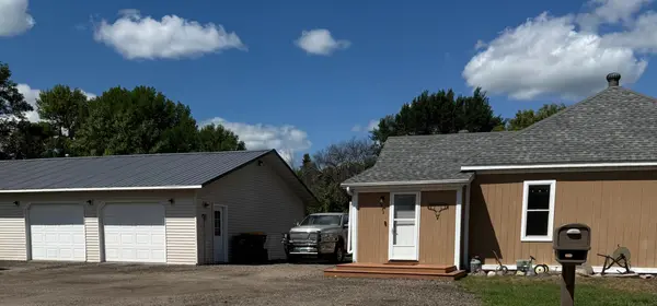 352 3rd AVE S, Casselton, ND 58012