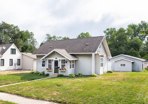 1307 Cedar ST, Alexandria, MN 56308