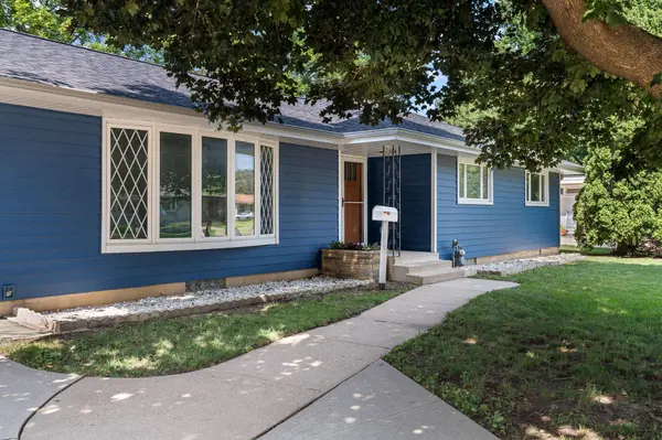 105 21st ST NW, Austin, MN 55912