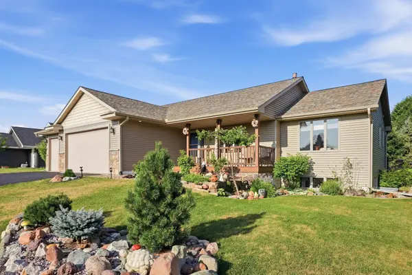 1245 Island View DR, New Richmond, WI 54017