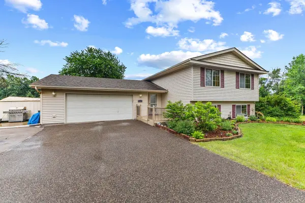 20075 Uplander ST NW, Oak Grove, MN 55011