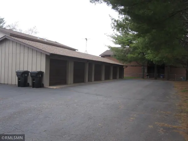 325 W 9th ST, New Richmond, WI 54017