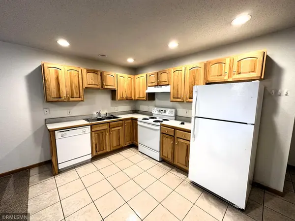 1271 Pinewood TRL ##8, New Richmond, WI 54017