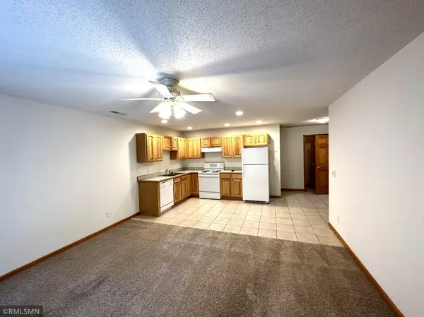 1271 Pinewood TRL ##8, New Richmond, WI 54017