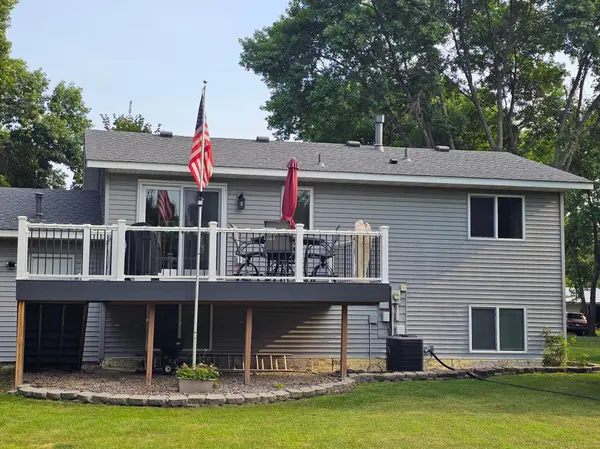 2213 20th AVE SW, Willmar, MN 56201
