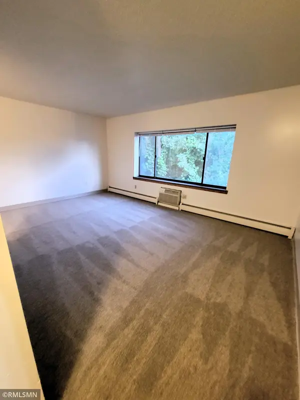 122 Spring ST ##305, River Falls, WI 54022