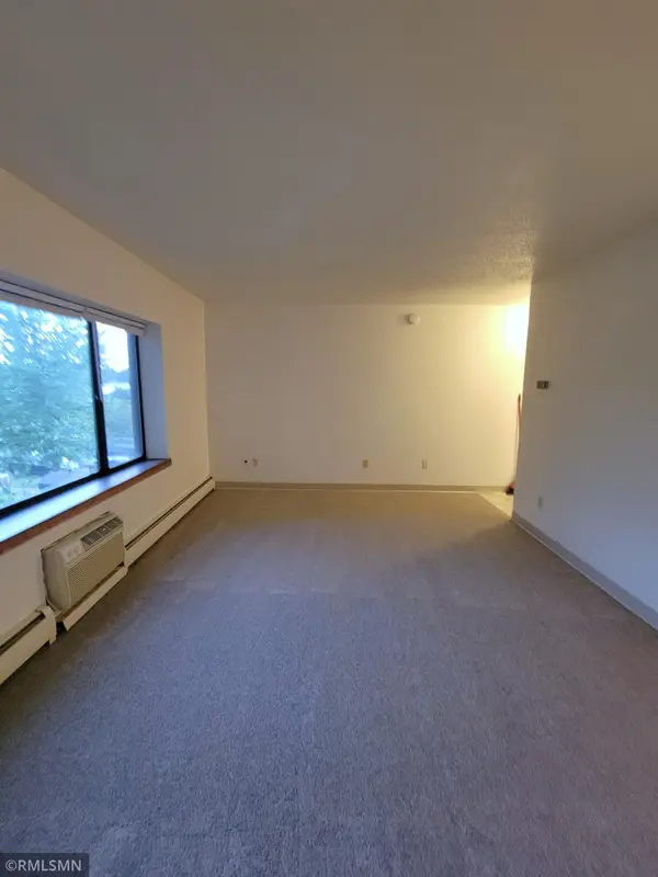 122 Spring ST ##305, River Falls, WI 54022