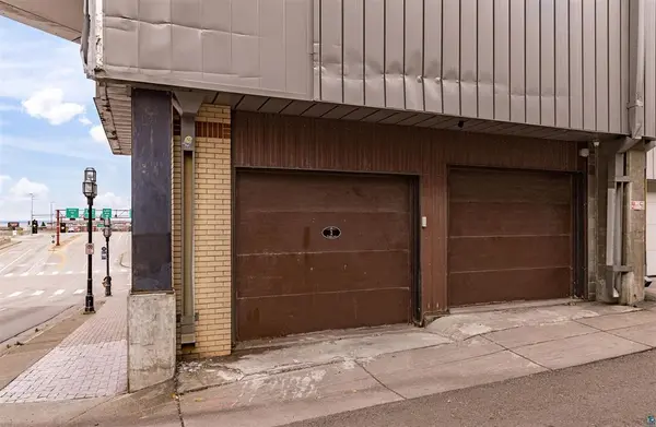 1 N Lake AVE, Duluth, MN 55802