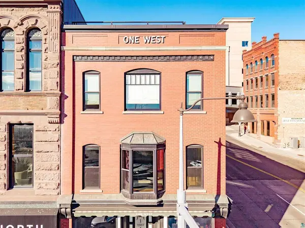 1 N Lake AVE, Duluth, MN 55802
