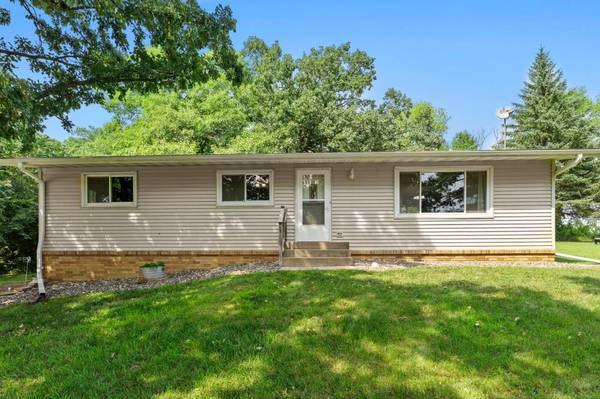 1814 47th ST NE, Buffalo, MN 55313