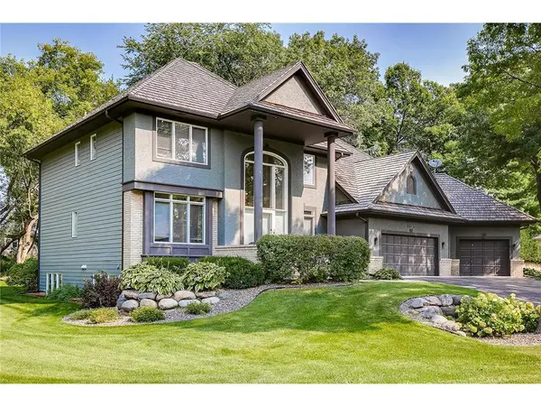 5536 Bristol LN, Minnetonka, MN 55343