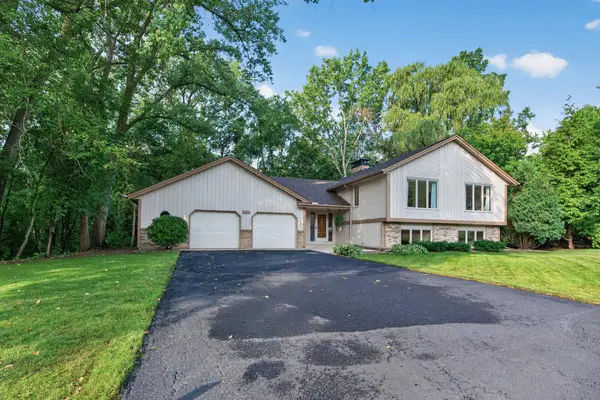 7390 130th ST W, Apple Valley, MN 55124