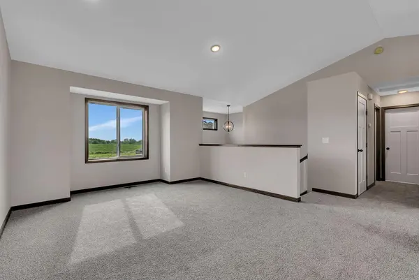 801 Prateria, Avon, MN 56310