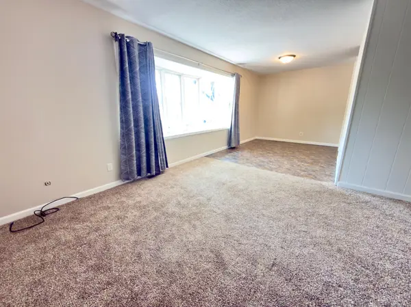 243 Winifred ST E, Saint Paul, MN 55107