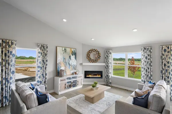 17412 Dulles LN, Lakeville, MN 55044