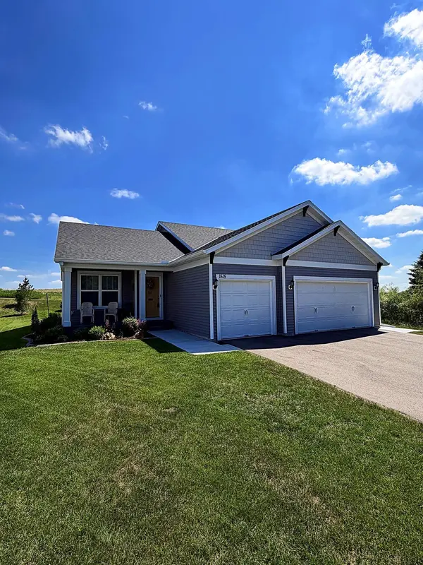 1515 Raymond DR, Waconia, MN 55387