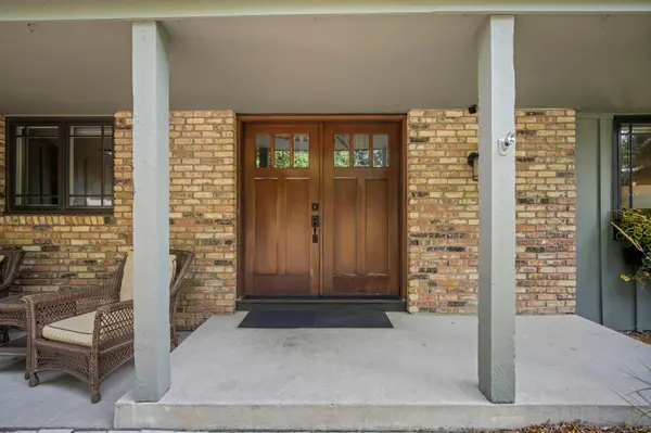 2750 Fountain LN N, Plymouth, MN 55447