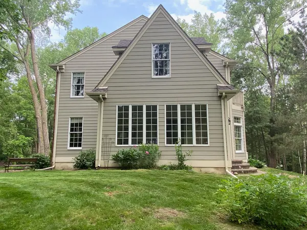 805 Midwest Trail CT N, Lake Elmo, MN 55042