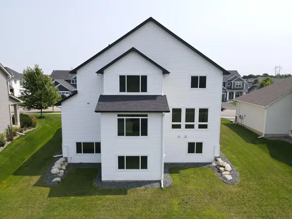 5304 Pine Island RD, Woodbury, MN 55129