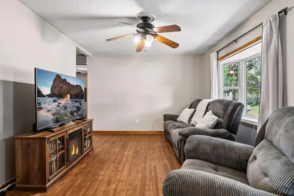 107 5th ST SW, Norwood Young America, MN 55397