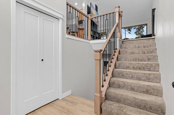 2060 121st LN NW, Coon Rapids, MN 55448