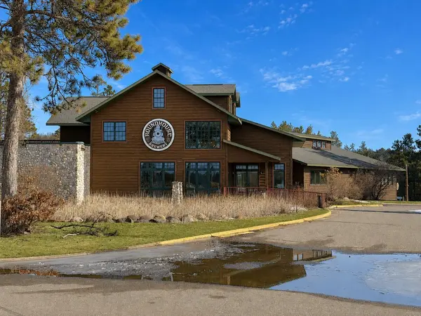 23836 Smiley RD #Entire Bldg, Nisswa, MN 56468