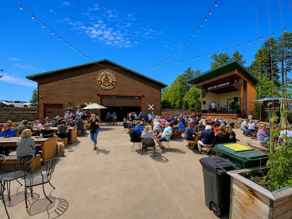 23836 Smiley RD #Entire Bldg, Nisswa, MN 56468