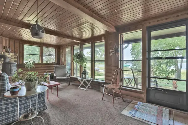 27640 Millicent LN, Chisago City, MN 55013