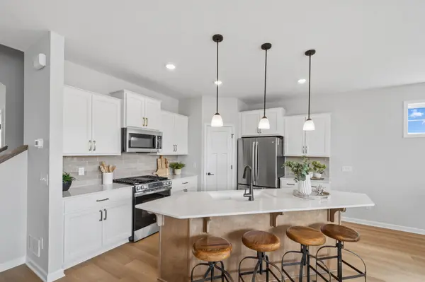 8004 Xyloid LN, Corcoran, MN 55340