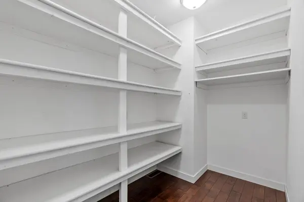 1412 Fairacre LN SW, Willmar, MN 56201