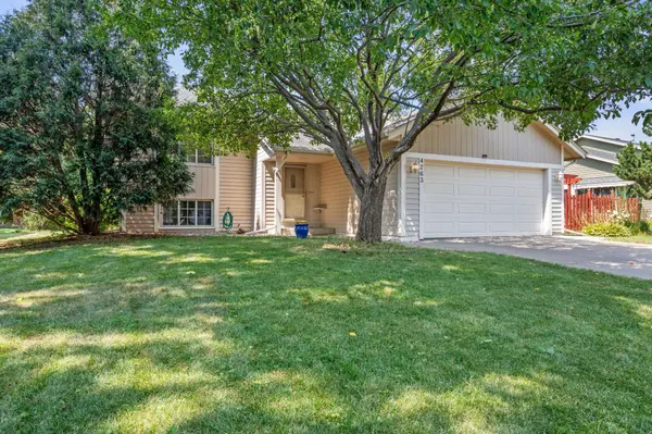 4263 Sun Cliff RD, Eagan, MN 55122