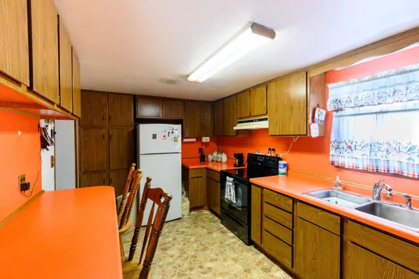 1520 9th ST, Eau Claire, WI 54703