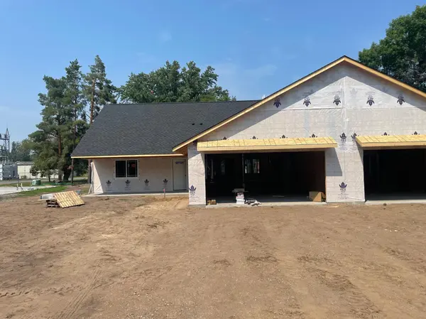 906 S 5th ST, Princeton, MN 55371